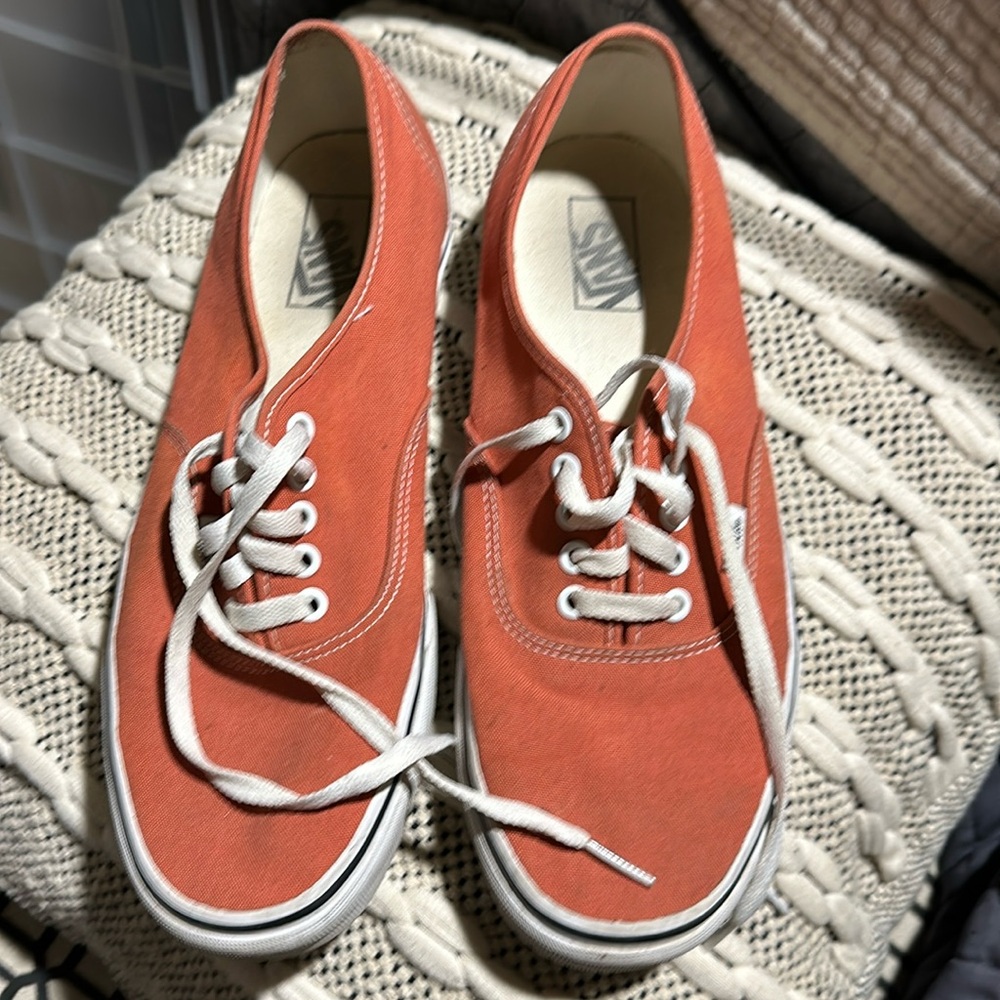 Men’s Vans Classic Lace ups